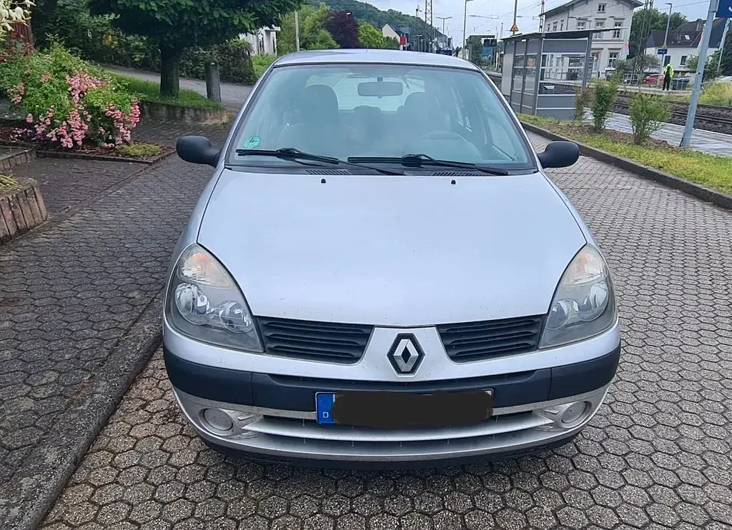 Gebraucht Renault Clio Campus 60 PS (44 kW) 2006 Grün Kleinwagen