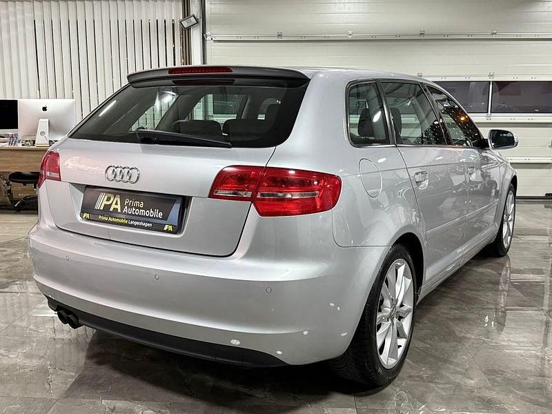Gebraucht Audi A3 Ambition 125 PS (91 kW) 2010 Silber Kleinwagen