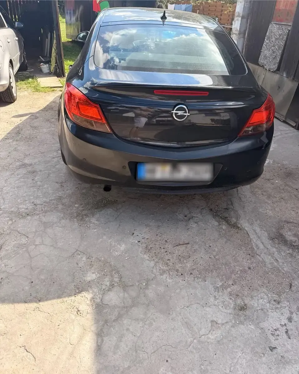 Gebraucht Opel Insignia 132 PS (97 kW) 2010 Limousine