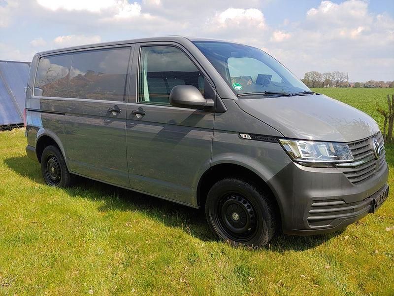 Gebraucht VW Transporter 90 PS (66 kW) 2021 Pure grey Van