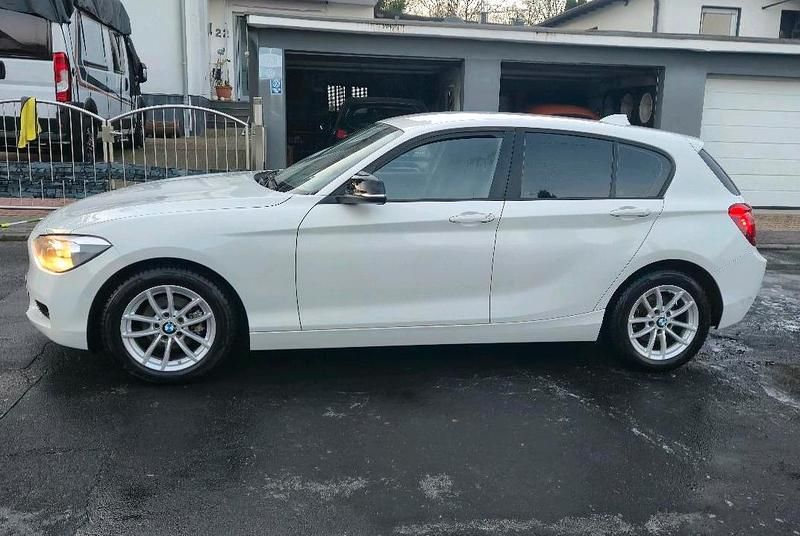 Gebraucht BMW 116 136 PS (100 kW) 2014 Weiß Kleinwagen