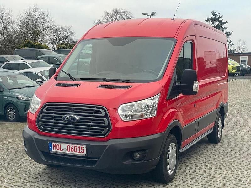 Rot Gebraucht 2018 Ford Transit Trend Van / Kleinbus | 8.999 € (Superpreis) - Bild 1/4
