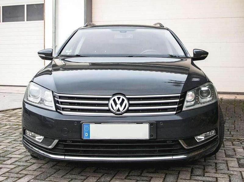 Gebraucht VW Passat Comfortline 140 PS (102 kW) 2013 Grau Kombi