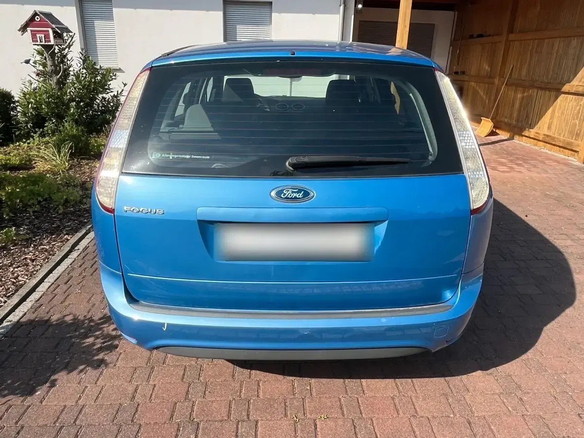 Gebraucht Ford Focus Style 116 PS (85 kW) 2009 Blau Kombi