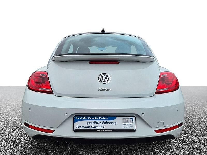 Gebraucht VW Beetle Design 150 PS (110 kW) 2016 Weiß Kleinwagen