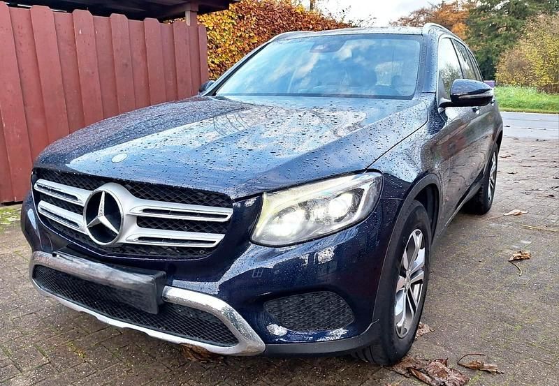 Gebraucht Mercedes GLC220 170 PS (125 kW) 2015 Blau SUV