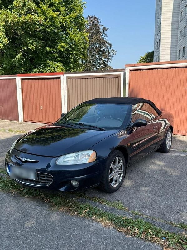 Blau Gebraucht 2001 Chrysler Sebring Cabriolet Cabrio | 700 € (Fairer Preis) - Bild 1/4