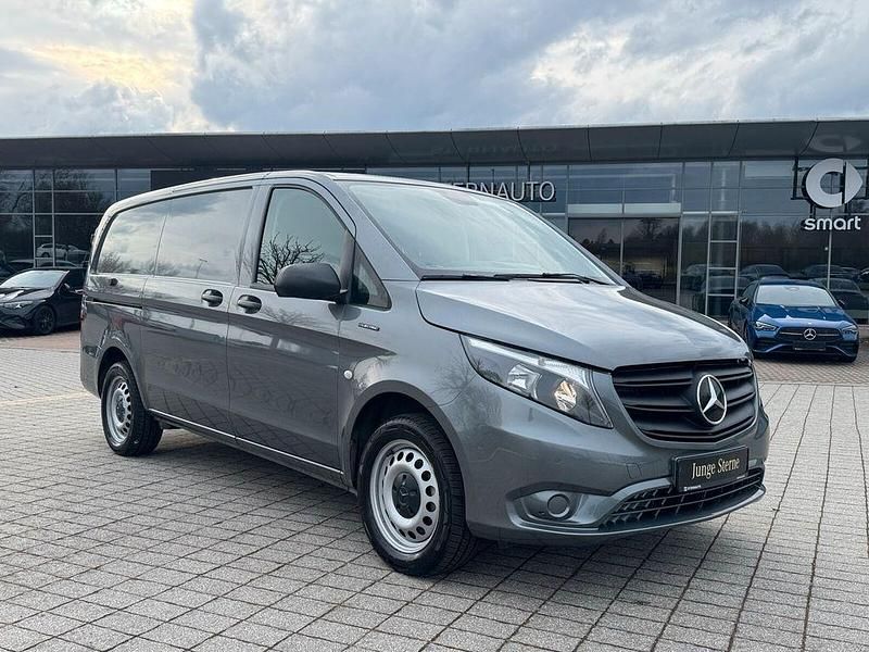 Gebraucht Mercedes e-Vito 85 kW (116 PS) 2021 Selenitgrau metallic Van / Kleinbus