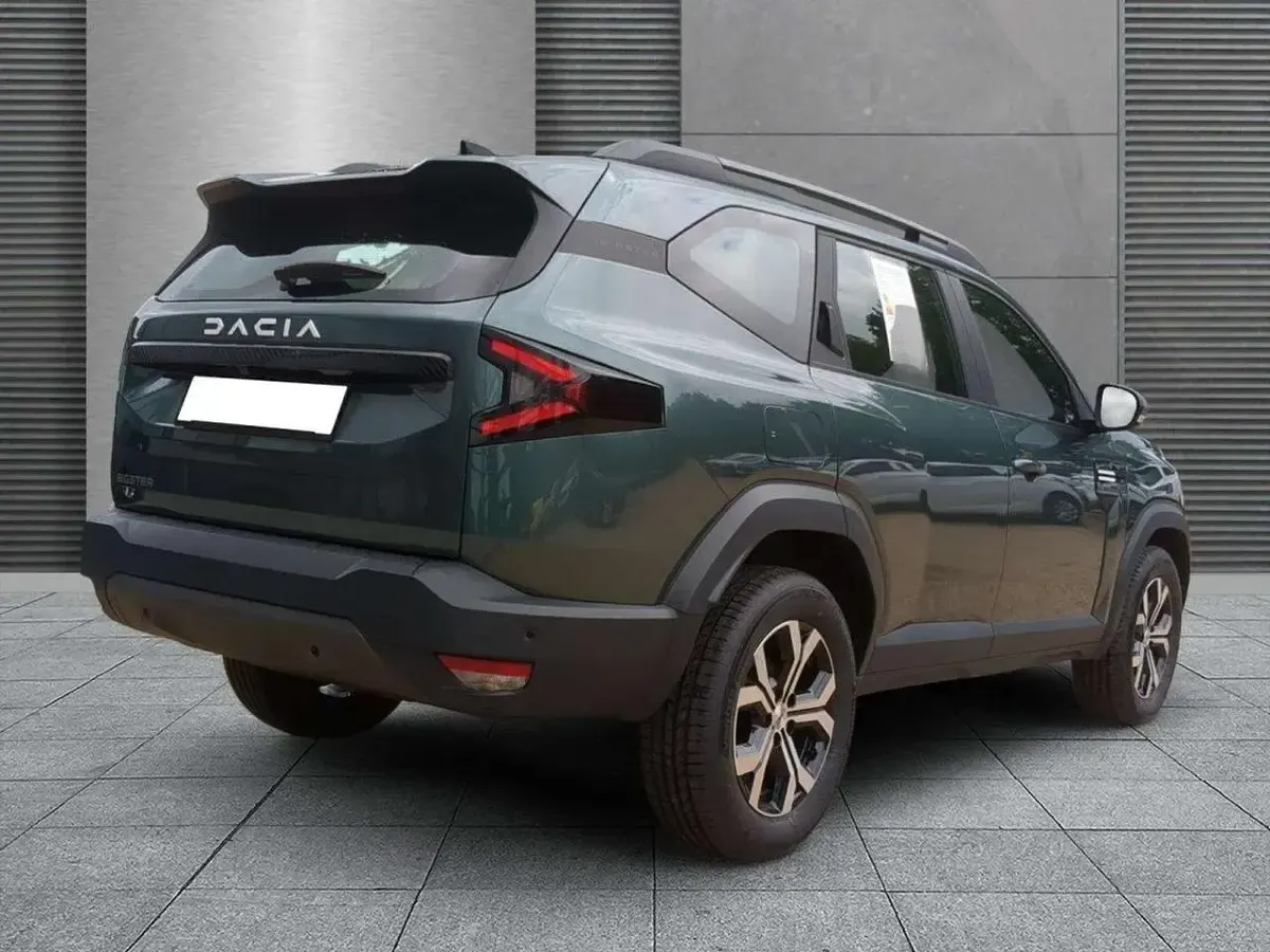 Neu Dacia Bigster Expression 140 PS (102 kW) 2026 Zedergrün SUV