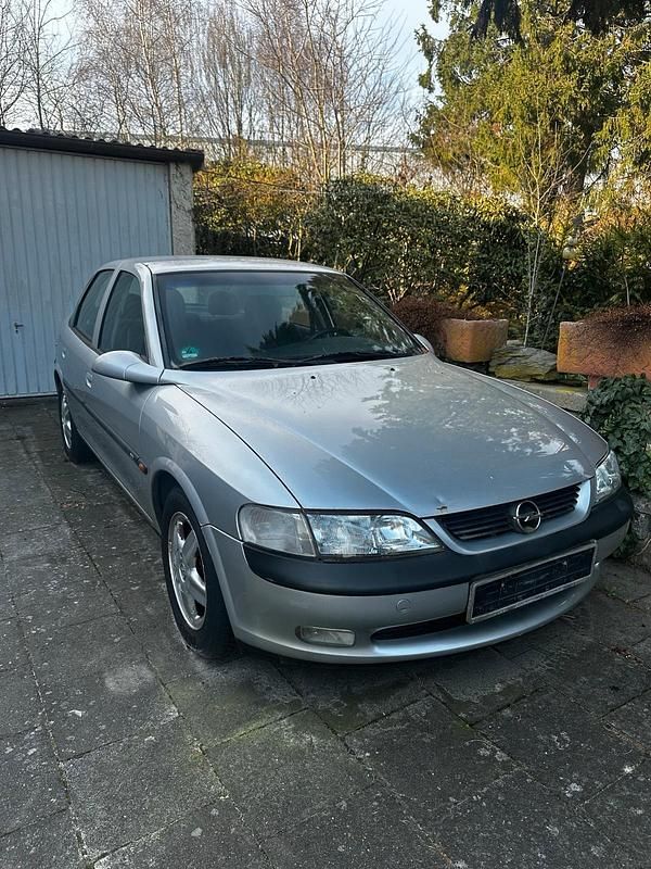 Gebraucht Opel Vectra 1998 Silber Limousine