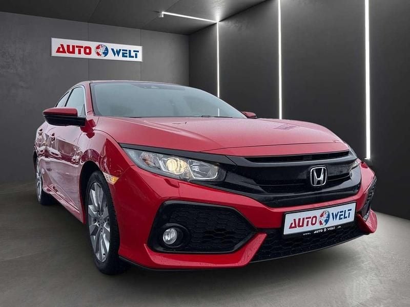 Gebraucht Honda Civic Elegance 126 PS (92 kW) 2018 Rot Limousine