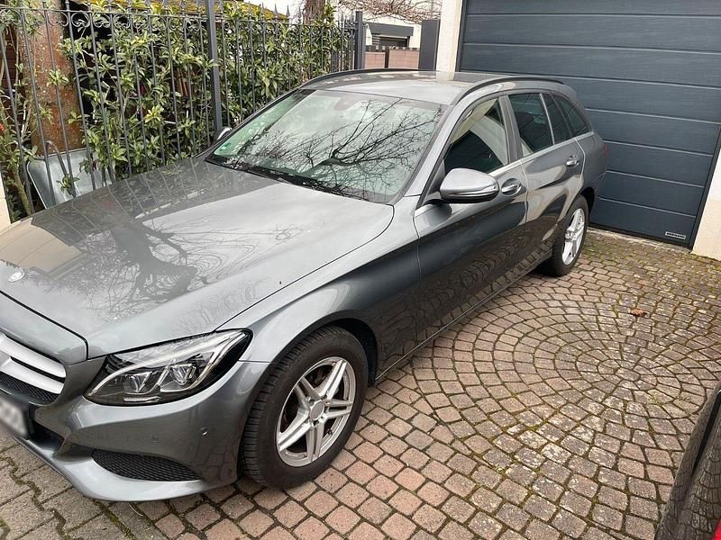 Gebraucht Mercedes C220 170 PS (125 kW) 2016 Grau Kombi