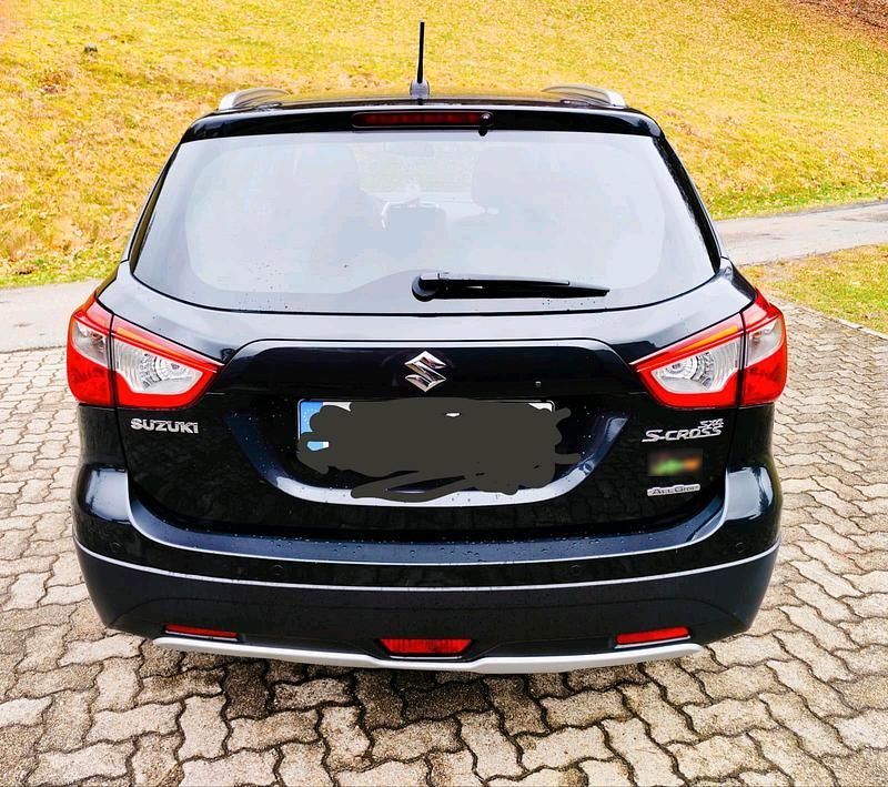 Gebraucht Suzuki SX4 120 PS (88 kW) 2014 Schwarz SUV