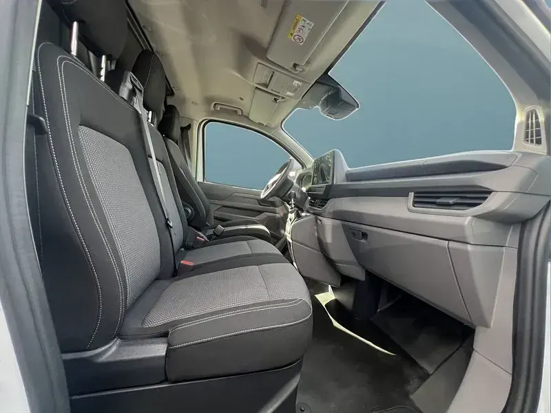 Gebraucht VW T7 150 PS (110 kW) 2025 Weiß Van