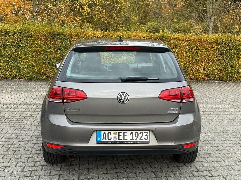 Gebraucht VW Golf VII 105 PS (77 kW) 2015 Grau Kombi
