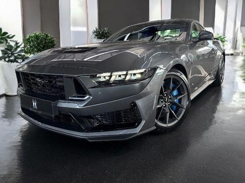 Grau Neu 2025 Ford Mustang Dark Horse Coupé | 69.390 € (Teuer) - Bild 1/4