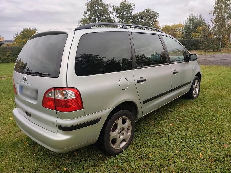 Usata Ford Galaxy 145 CV (106 kW) 2005 Argento Monovolume