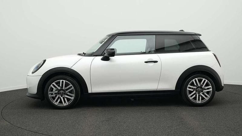 Gebraucht Mini Cooper Classic 156 PS (114 kW) 2024 Weiß Kleinwagen