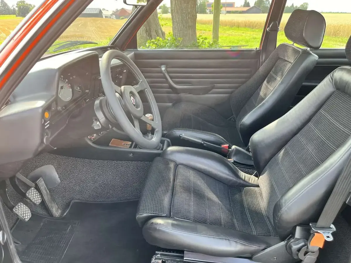 Gebraucht BMW 323 143 PS (105 kW) 1979 Orange Coupé