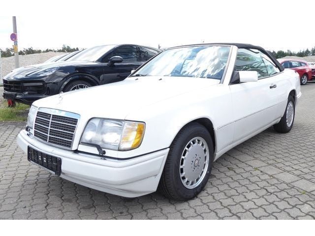 Gebraucht Mercedes E320 220 PS (161 kW) 1995 Weiß Cabrio