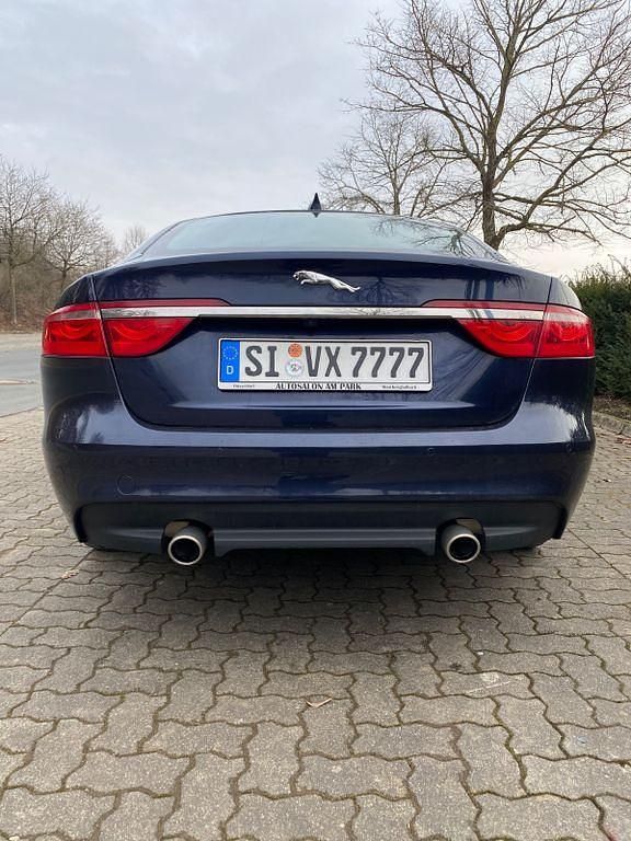 Gebraucht Jaguar XF 300 PS (220 kW) 2016 Blau Limousine