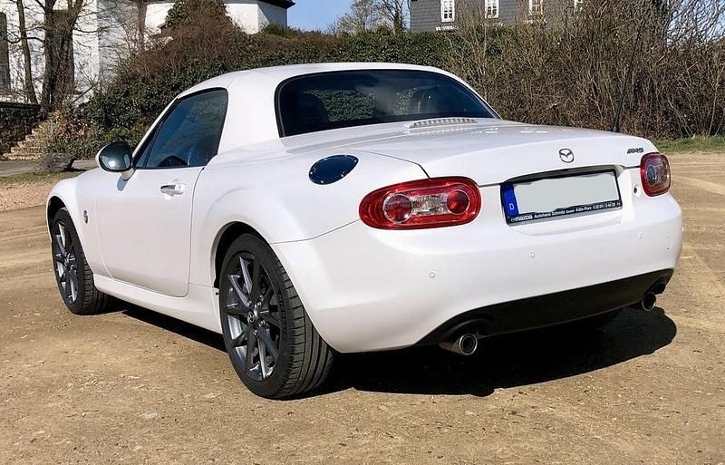 Gebraucht Mazda MX5 126 PS (92 kW) 2012 Weiß Cabrio
