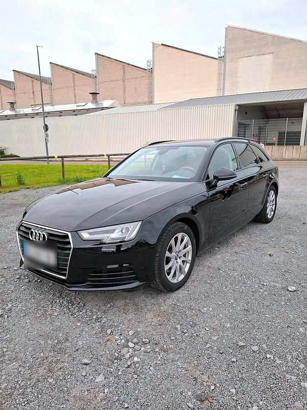 Schwarz Gebraucht 2018 Audi A4 Ambiente Kombi | 19.800 € (Fairer Preis) - Bild 1/4