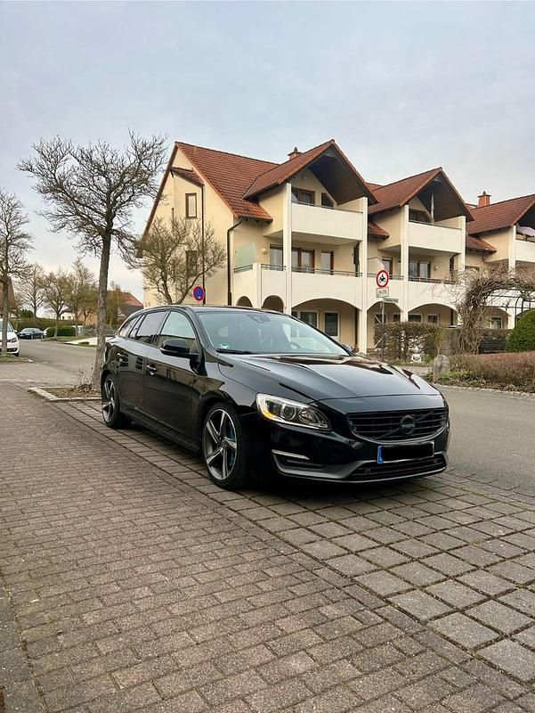 Gebraucht Volvo V60 215 PS (158 kW) 2013 Schwarz Kombi