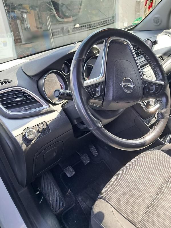 Gebraucht Opel Mokka 140 PS (102 kW) 2013 Weiß SUV