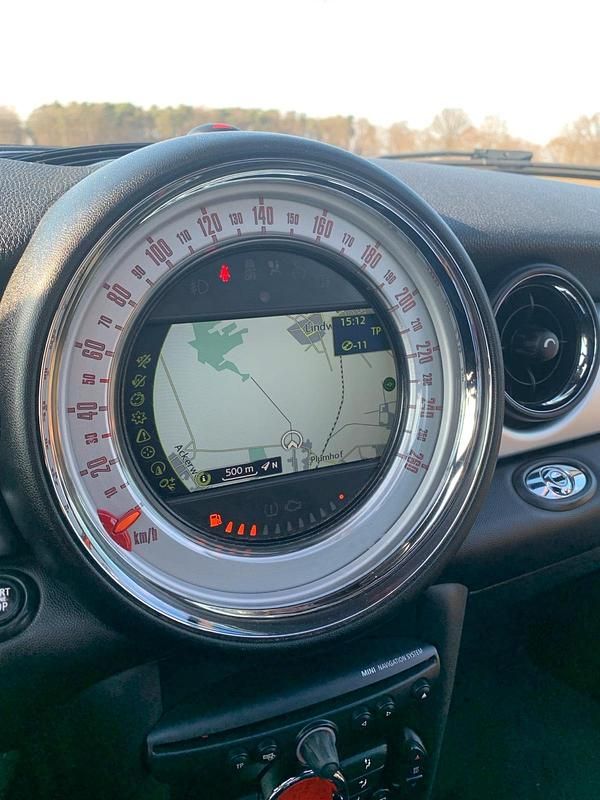 Gebraucht Mini Cooper Cabriolet 122 PS (89 kW) 2012 Blau Cabrio