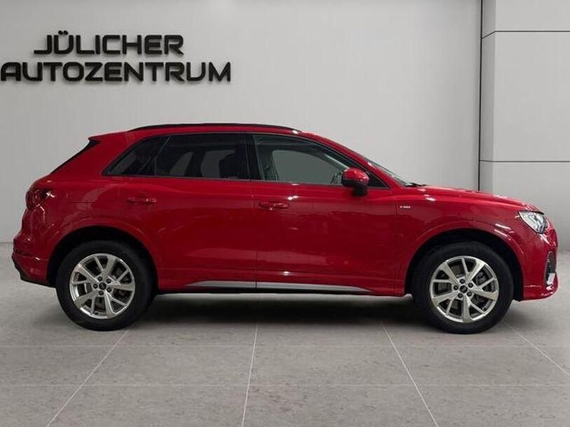 Gebraucht Audi Q3 S-Line 244 PS (179 kW) 2024 Rot SUV