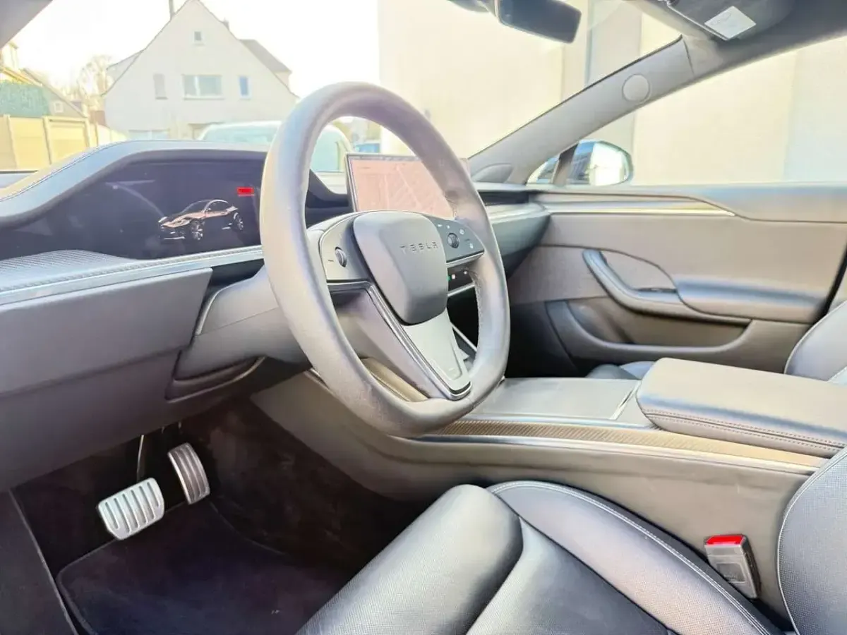 Usado Tesla Model S Plaid 759 kW (1033 CV) 2023 Negro Utilitario