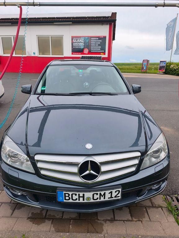 Silber Gebraucht 2009 Mercedes 220 Limousine | 7.500 € - Bild 1/4