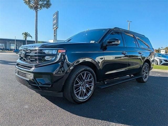 Schwarz Gebraucht 2025 Ford Expedition Platinum MAX SUV | 98.200 € - Bild 1/4