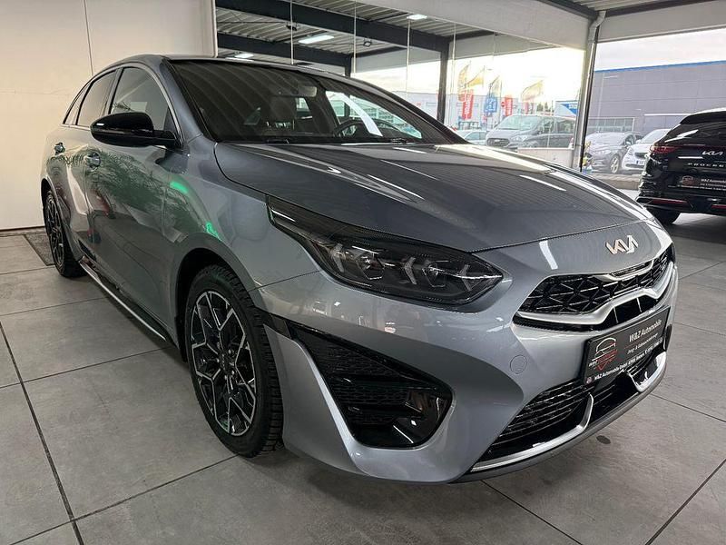 Gebraucht Kia ProCeed GT-Line 160 PS (117 kW) 2023 Grau Limousine