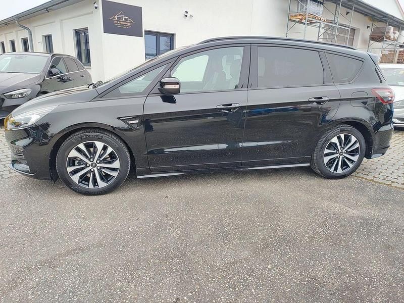 Gebraucht Ford S-MAX ST-Line 150 PS (110 kW) 2022 Schwarz Van / Kleinbus