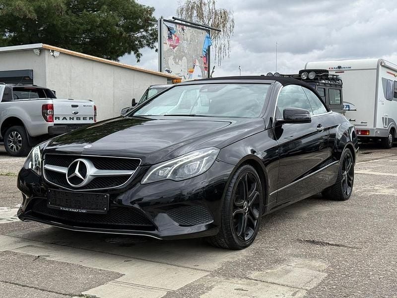 Gebraucht Mercedes E200 184 PS (135 kW) 2013 Schwarz Cabrio