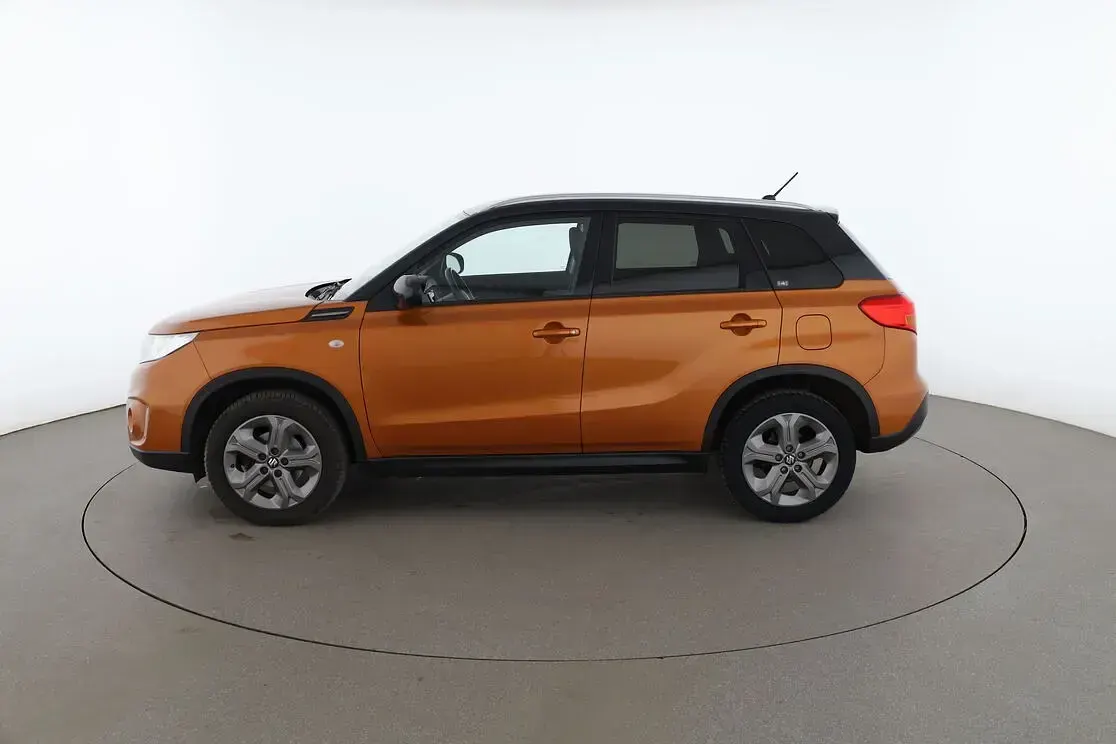 Gebraucht Suzuki Vitara Comfort 120 PS (88 kW) 2018 Orange SUV
