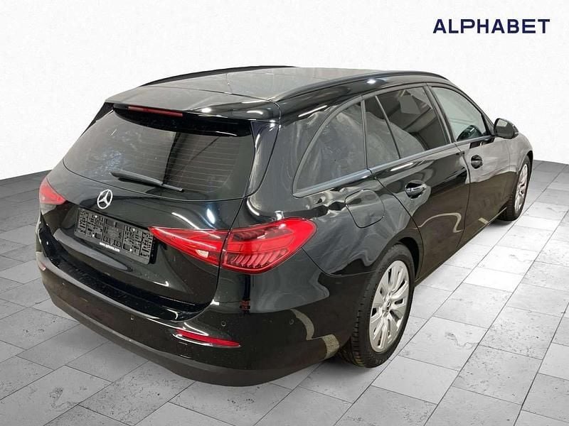 Gebraucht Mercedes C220 200 PS (147 kW) 2021 Schwarz Kombi
