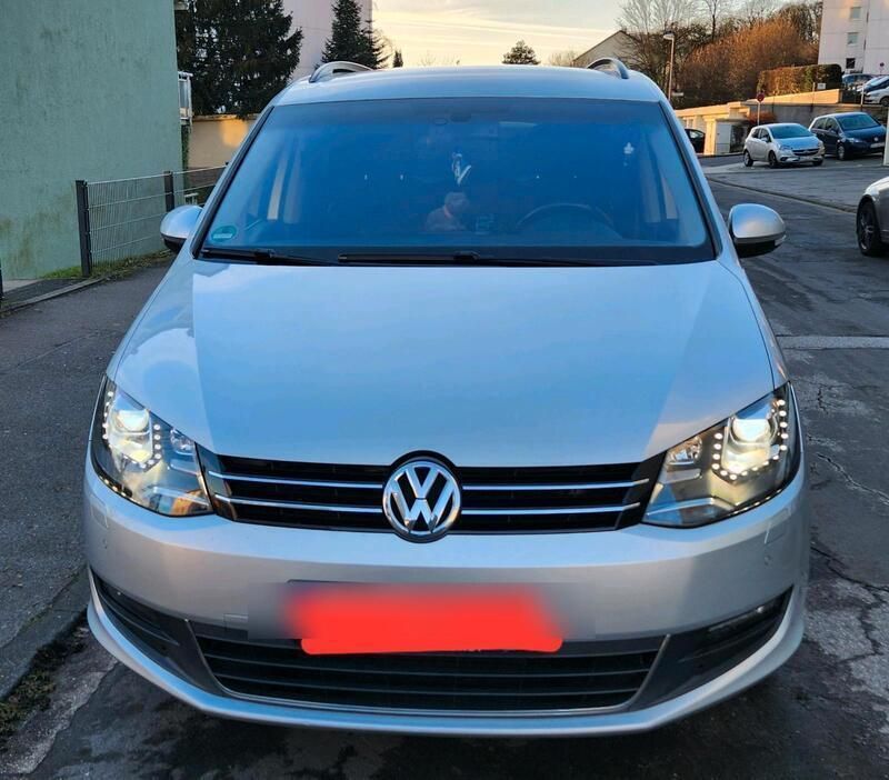 Silber Gebraucht 2014 VW Sharan Van / Kleinbus | 11.800 € (Fairer Preis) - Bild 1/4