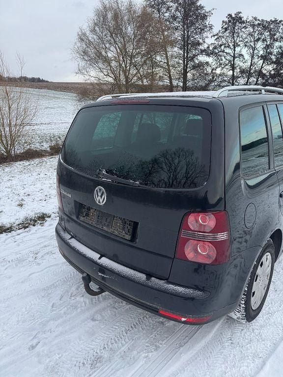 Schwarz Gebraucht 2007 VW Touran Highline Van / Kleinbus | 2.500 € (Etwas zu teuer) - Bild 1/4