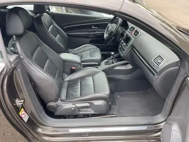 Gebraucht VW Eos 122 PS (89 kW) 2013 Braun Cabrio