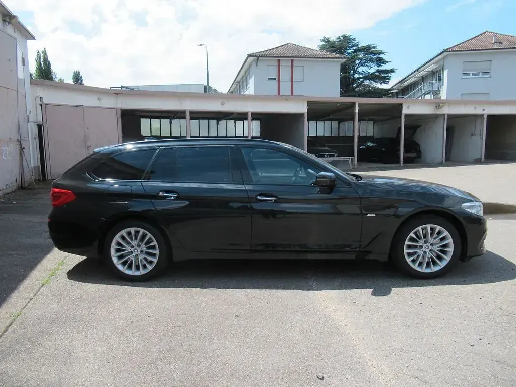 Gebraucht BMW 540 Sport Line 340 PS (250 kW) 2018 Schwarz Limousine