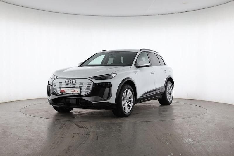 Gebraucht Audi Q6 e-tron Sport 185 kW (252 PS) 2025 Weiß SUV