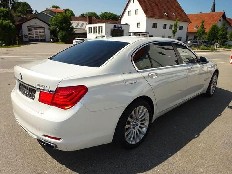 Gebraucht BMW 760L M Sport 544 PS (400 kW) 2009 Weiß Limousine