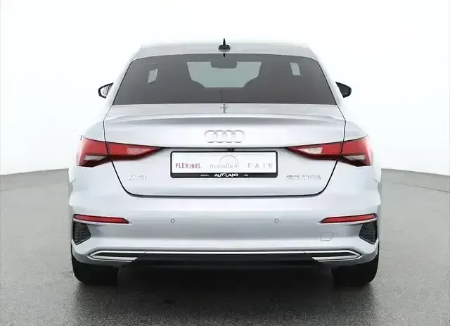 Gebraucht Audi A3 Ambiente 110 PS (80 kW) 2022 Andere Limousine