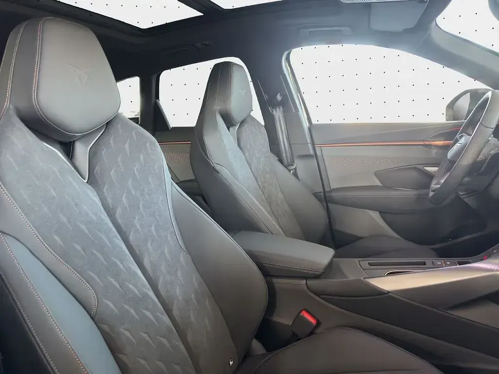 Neu Cupra Terramar VZ 265 PS (194 kW) 2026 Mythosschwarz SUV