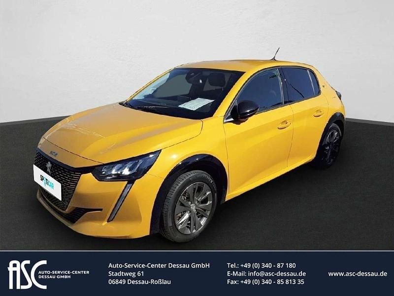 Gelb Gebraucht 2023 Peugeot e-208 Allure Kleinwagen | 18.490 € - Bild 1/4