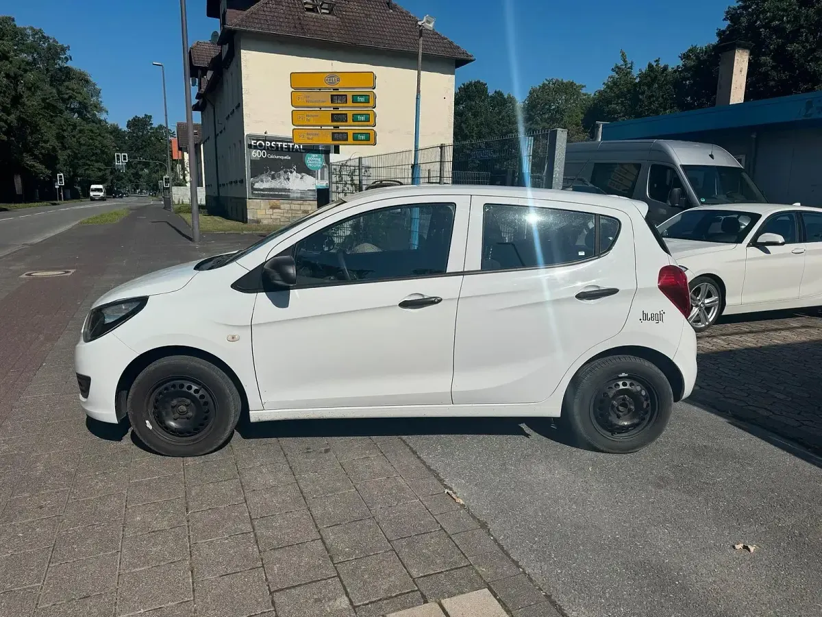 Gebraucht Opel Karl Active 75 PS (55 kW) 2015 Weiß Kleinwagen