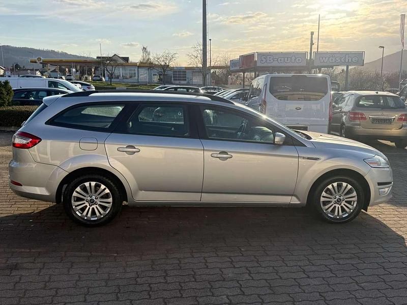 Gebraucht Ford Mondeo Trend 140 PS (102 kW) 2010 Silber Kombi